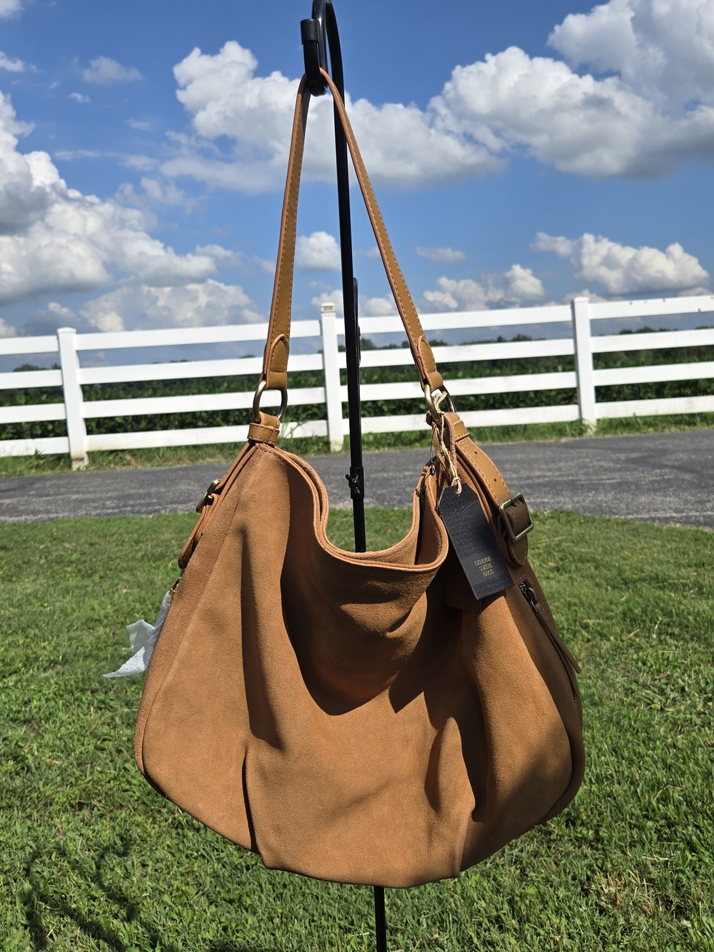 Leather Hobo Shoulder Bag in Saddle Brown